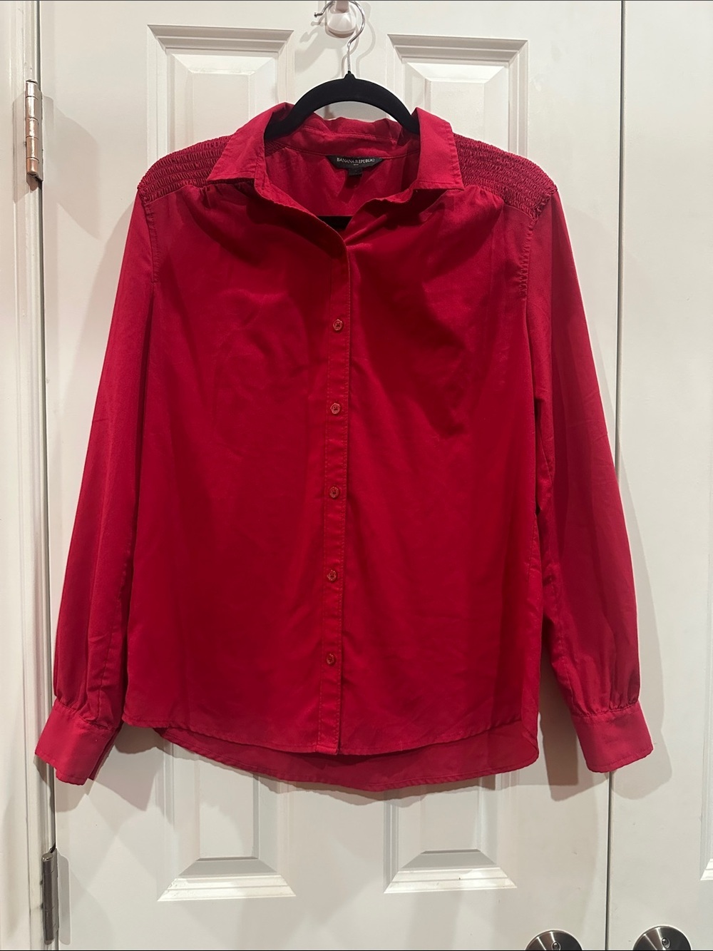 NWOT Banana Republic Red Button-Up Blouse size S